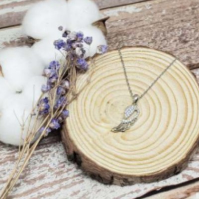 白合金-翅膀頸鍊