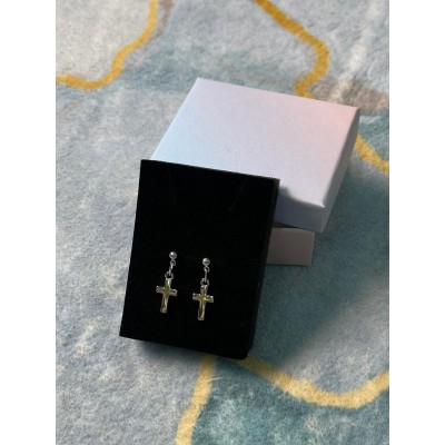 耳環	(銀色十架)